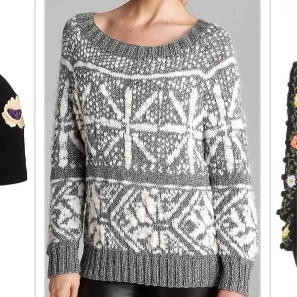 Alice + Olivia Boat Neck Lucille Snowflake Sweater-Silver/Cream - Size M